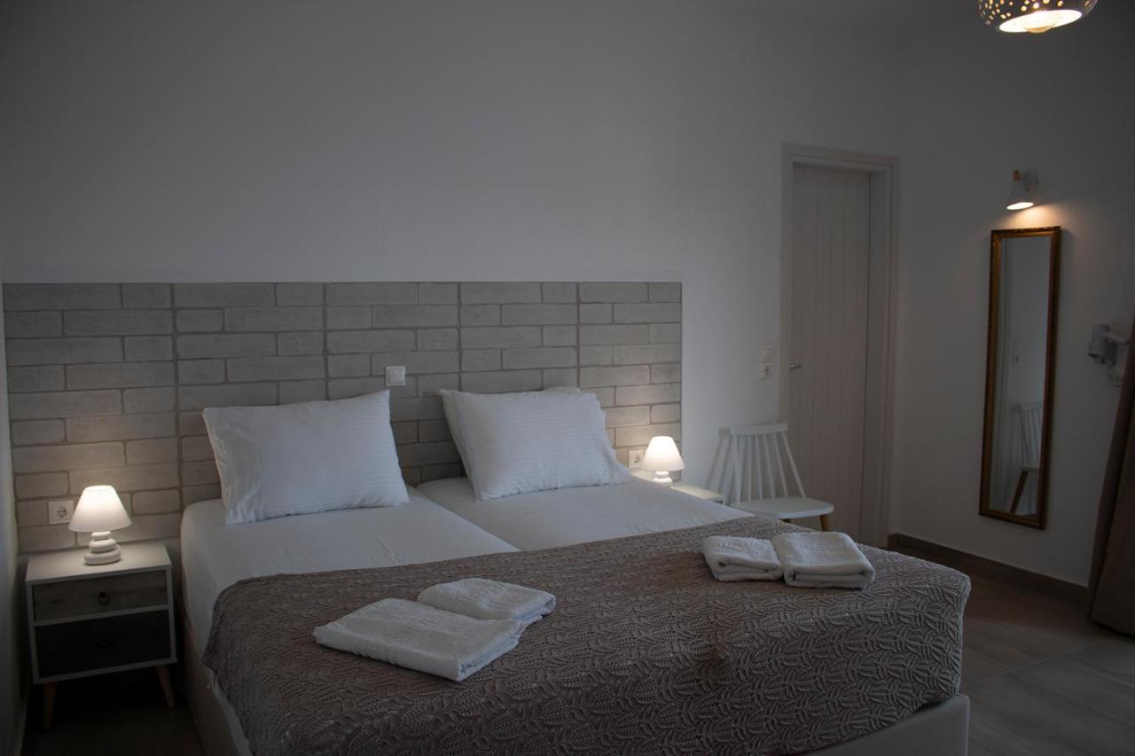 Agnadema Luxury Residences Schoinoussa Eksteriør billede